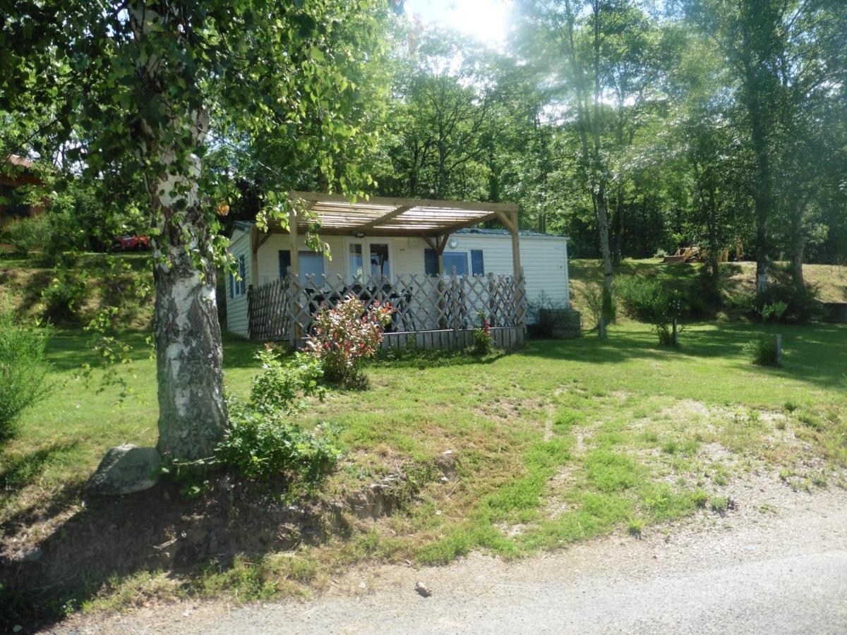 Camping Le Montbartoux Vollore-Ville Luaran gambar