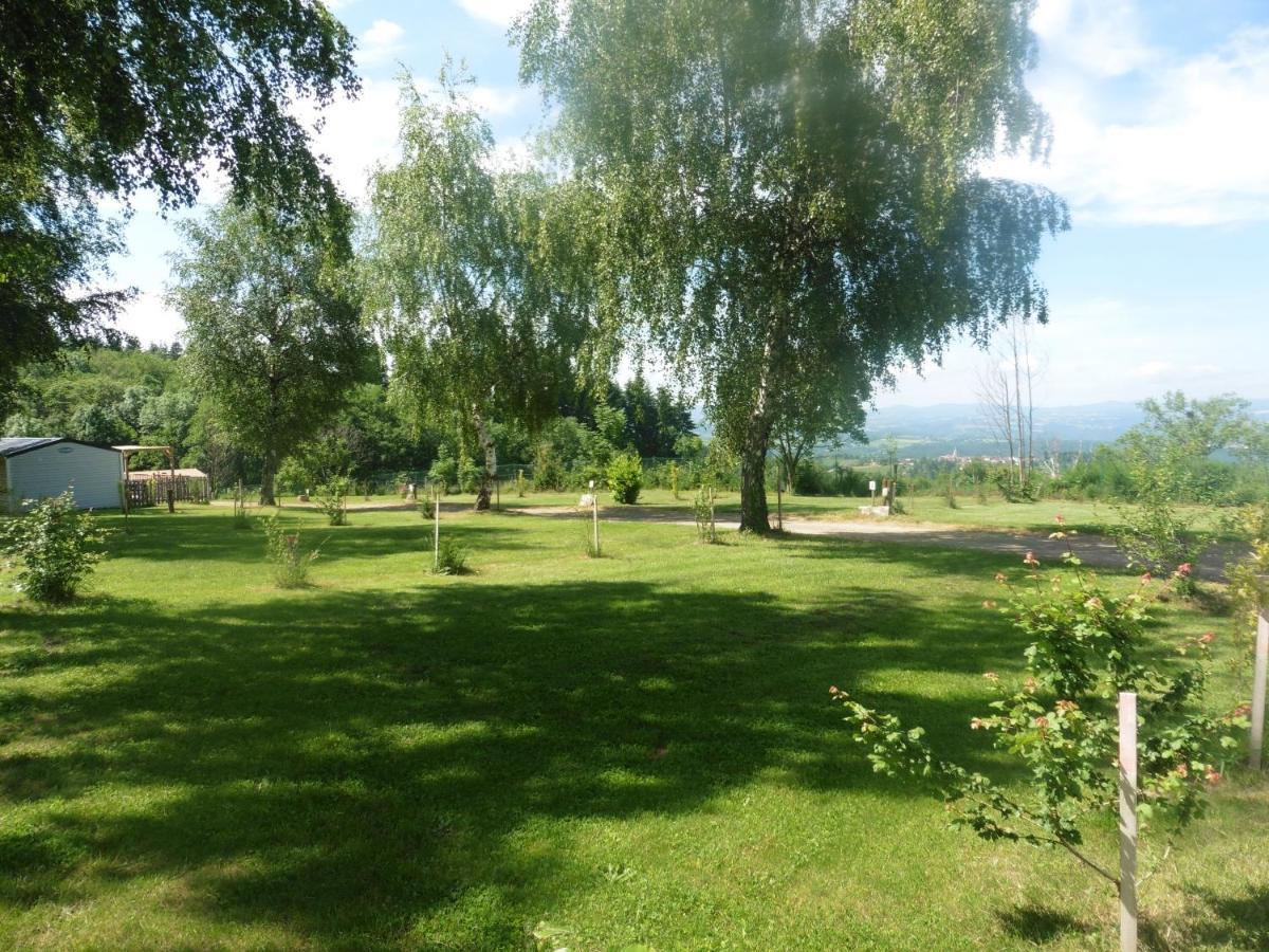 Camping Le Montbartoux Vollore-Ville Luaran gambar