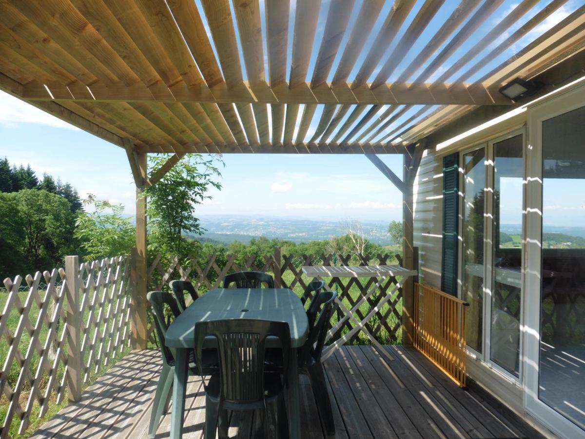 Camping Le Montbartoux Vollore-Ville Luaran gambar