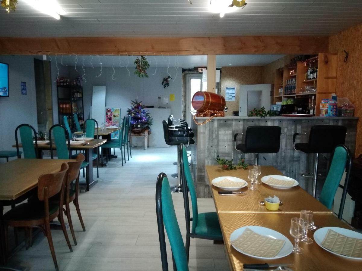 Camping Le Montbartoux Vollore-Ville Luaran gambar